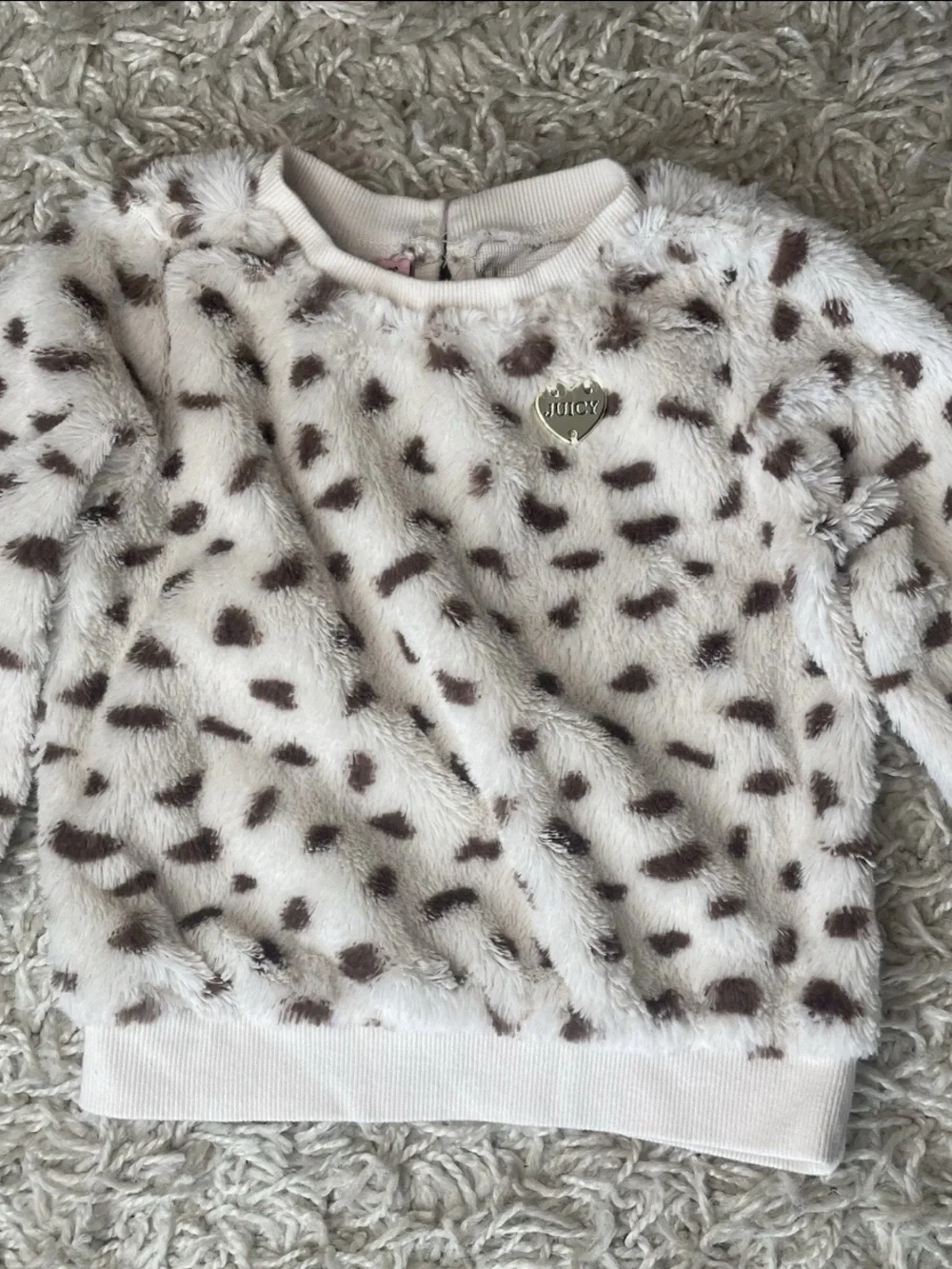 uicy Couture Baby Toddler 2 Piece Set 24M Faux Fur Cheetah Animal Print Beige